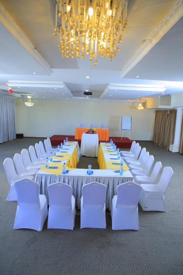Kenenisa Hotel Addis Abeba Eksteriør bilde
